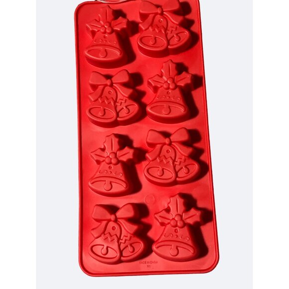 Christmas Flexible Ice Cube Trays Bundle of 3 - Picture 4 of 11